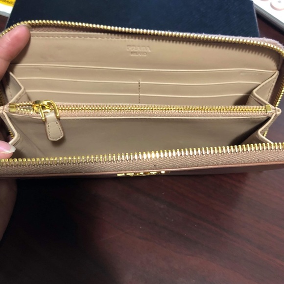Authentic Prada Wallet - Picture 5 of 6